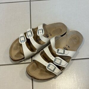 White Birkenstocks three straps size 38